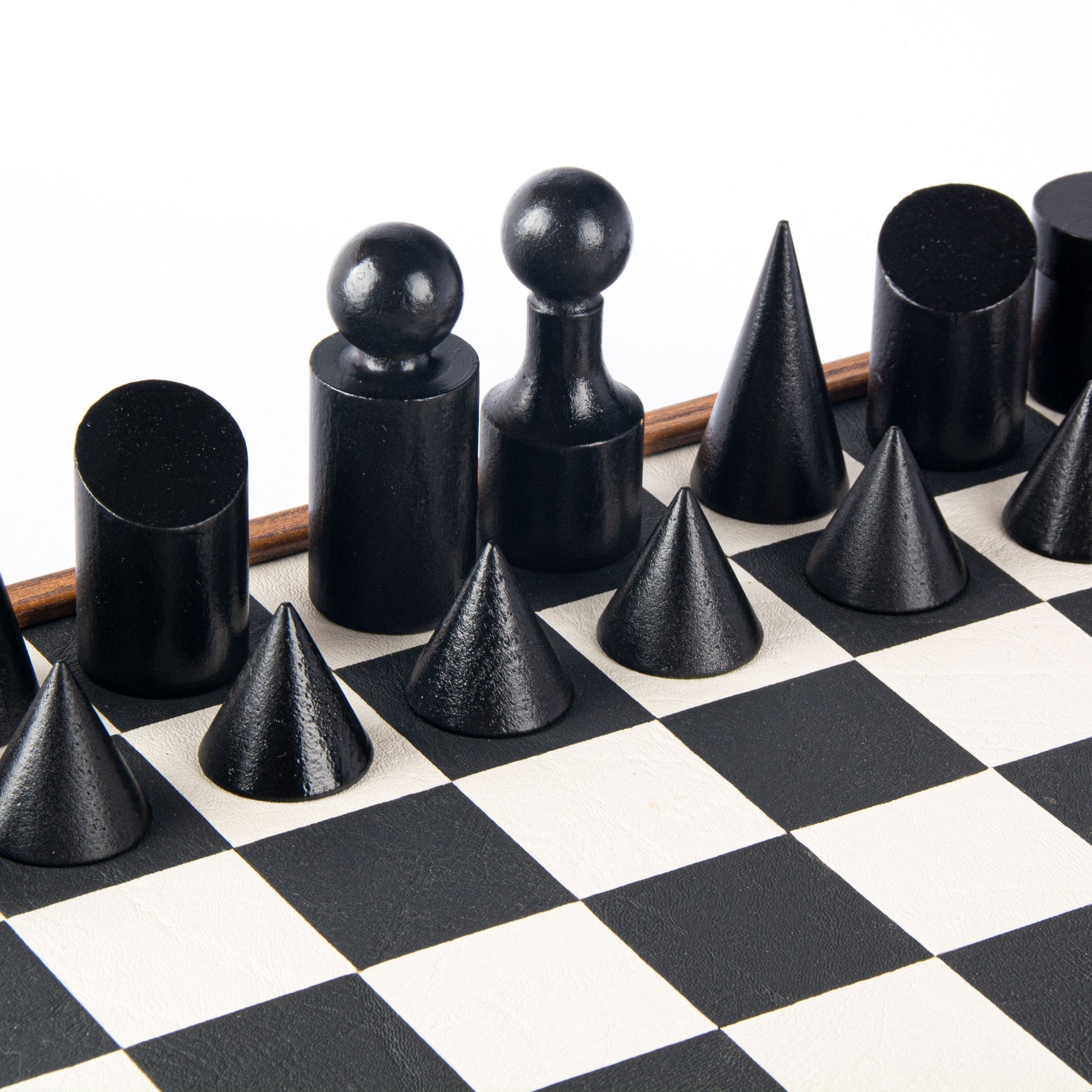 Bauhaus Style Black & White Chess Set - King&