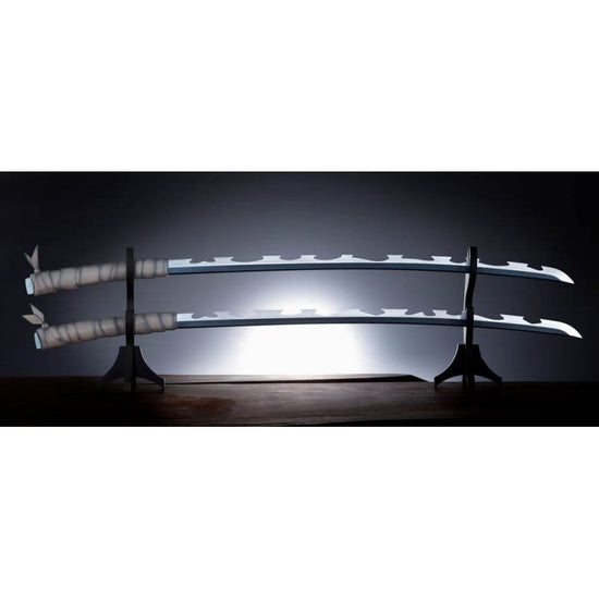 Demon Slayer: Kimetsu no Yaiba Proplica Replicas 1/1 ABS Plastic Nichirin Swords (Inosuke Hashibira) 93 cm