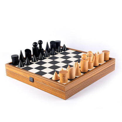 Bauhaus Style Black &amp; White Chess Set - King&