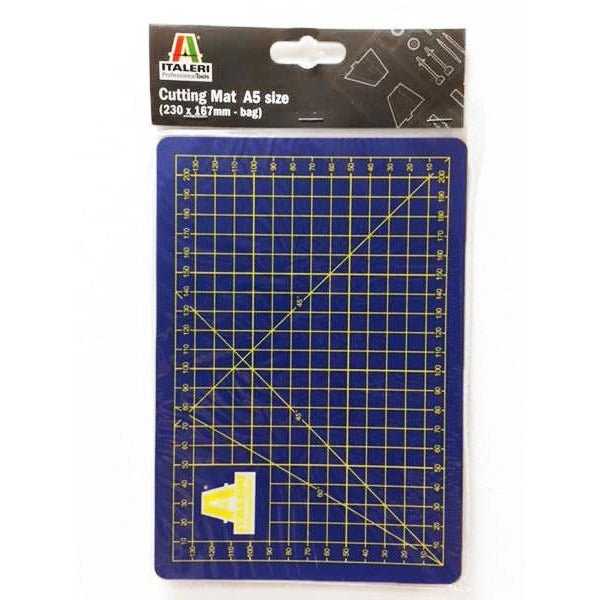 ITALERI Cutting Mat A5 size (230 x 167mm) - 8001283508292 - CrystalLotus.eu