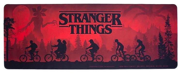 Paladone Stranger Things Classic Logo Desk Mat (PP10360ST) - 5055964796006 - CrystalLotus.eu